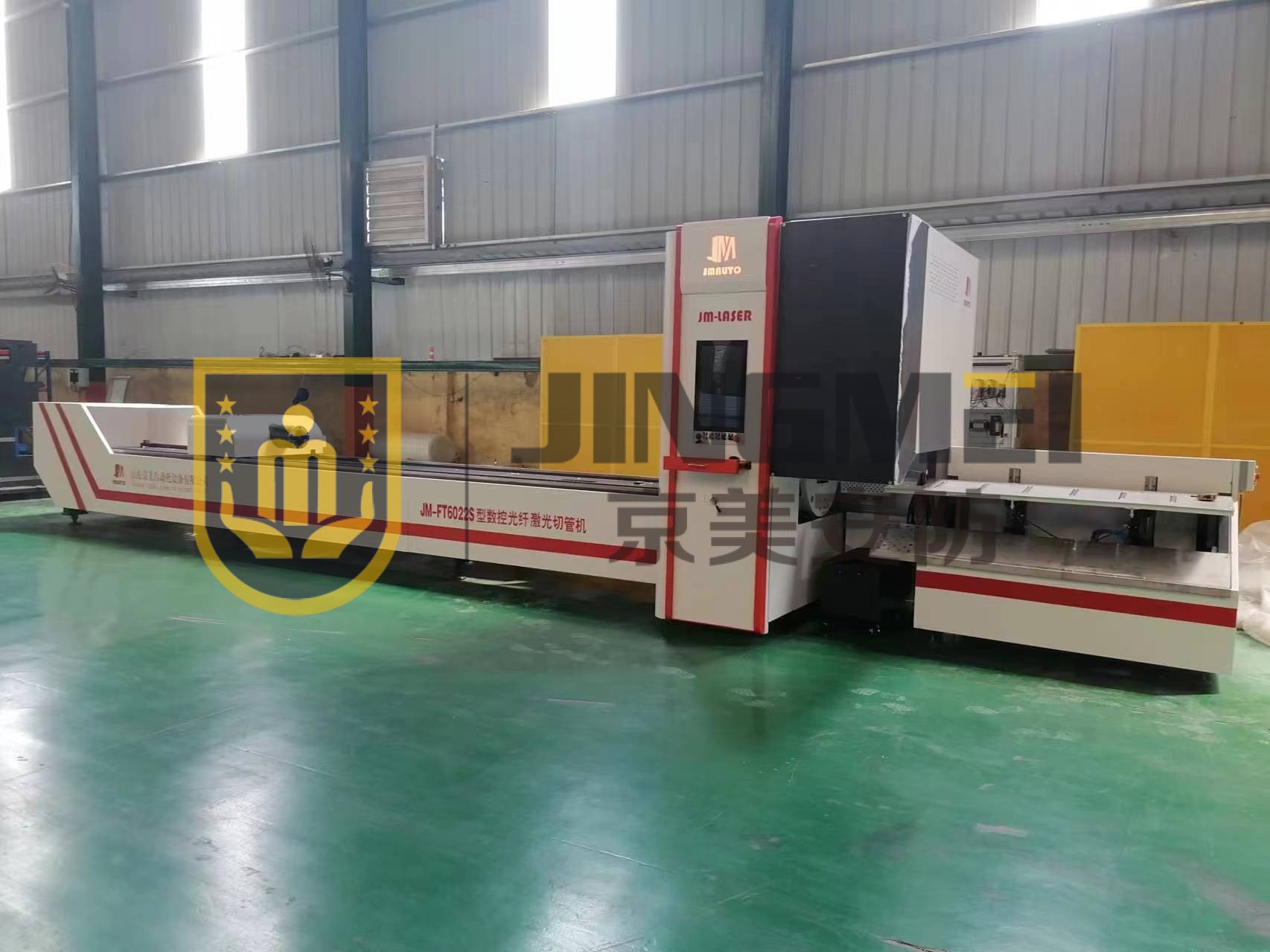 CNC fiber laser tube cutting machine